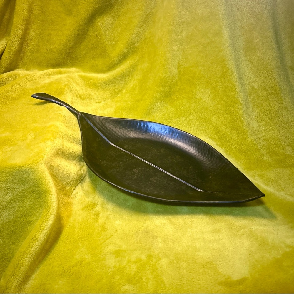 Fitz and Floyd Hammered Large Black Brown Leaf Serving Tray Made in India